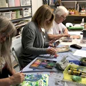 studio-yellow-Art Mentoring-class-4-adults-10